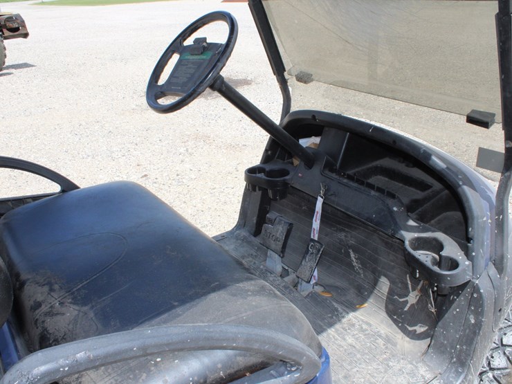 #2303-•-club-car-golf-cart-image-5