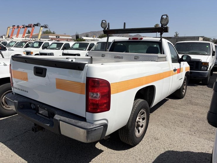2008-chevrolet-silverado-1500-image-3