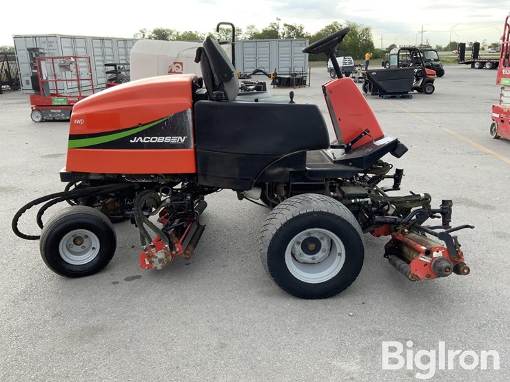 massey-ferguson-730-image-4