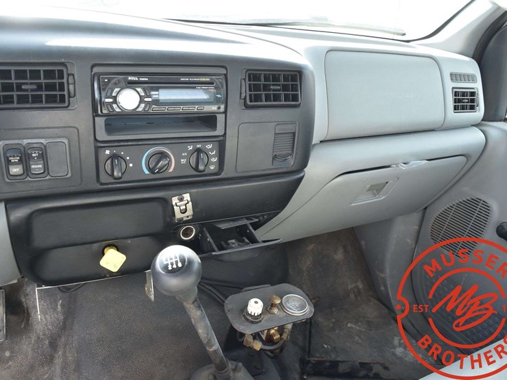2002-ford-f750-image-47
