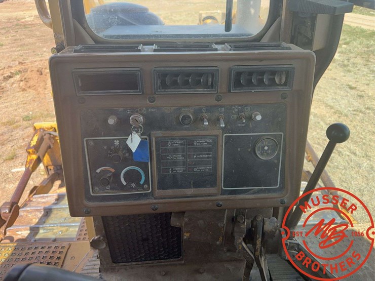 1986-caterpillar-d6h-image-31