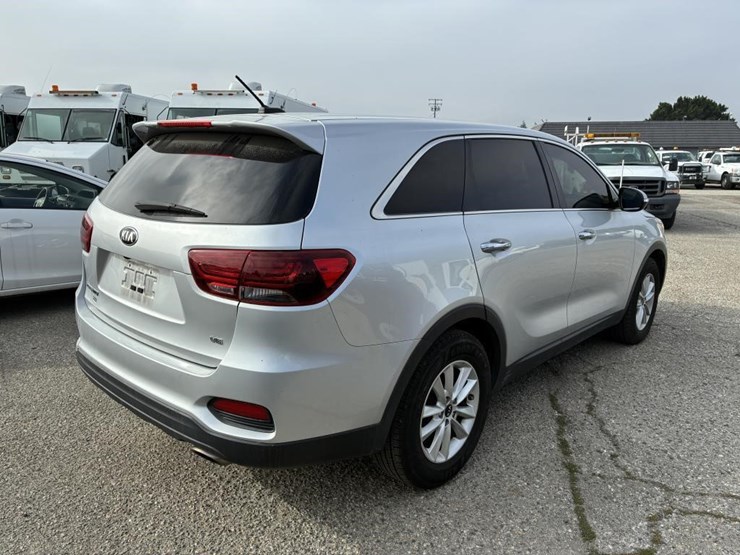 2019-kia-sorento-image-3