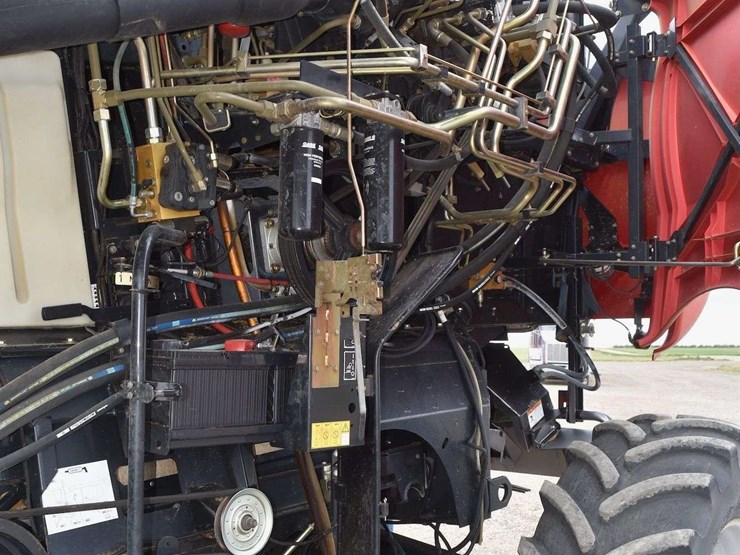 2005-case-ih-8010-image-32