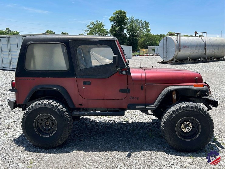 1994-jeep-wrangler-image-37