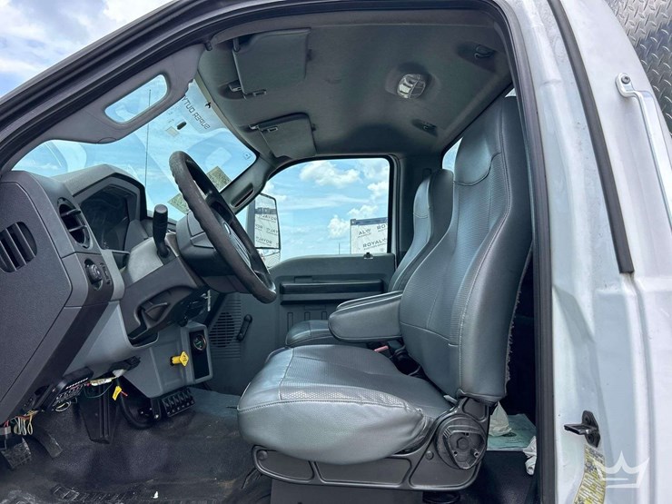 2019-ford-f750-image-13
