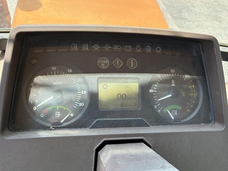 1999-john-deere-6410-image-22