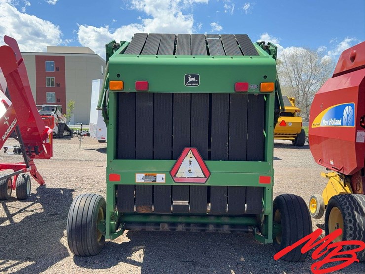 john-deere-566-image-4
