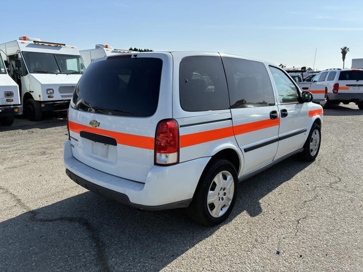 2008-chevrolet-uplander-image-3