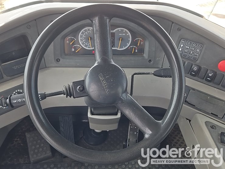 2020-volvo-a25g-image-52