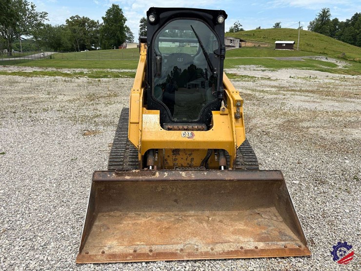 2022-caterpillar-259d3-image-8
