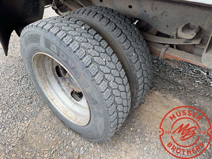 2008-ford-f550-image-12