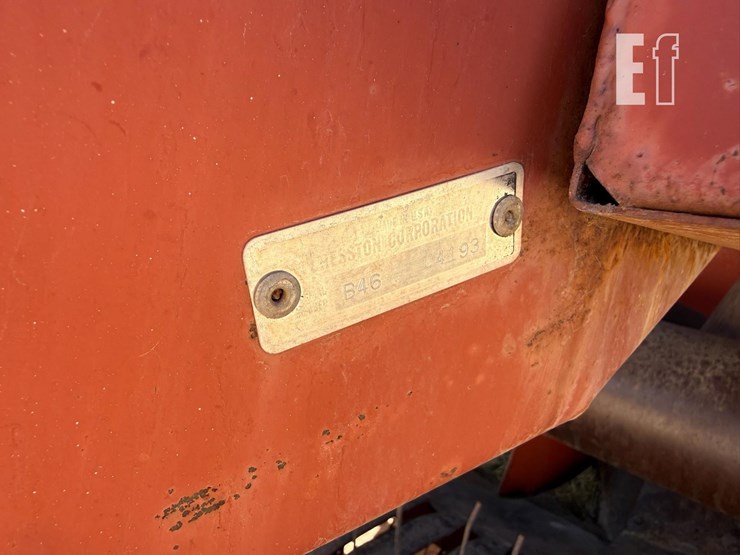 hesston-4600-image-10