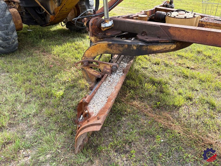 caterpillar-130g-image-18