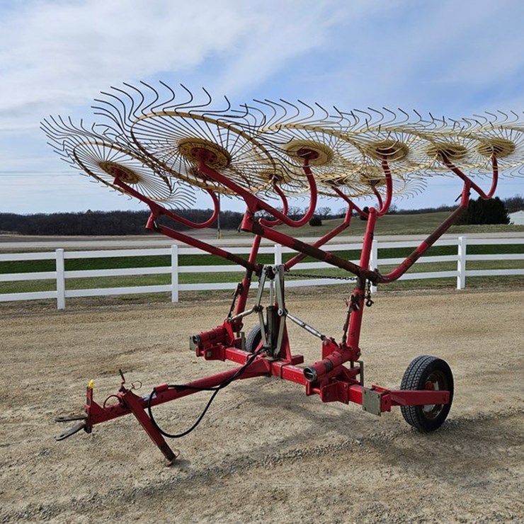 #5008 • Tuniti 10 Wheel Vee Rake