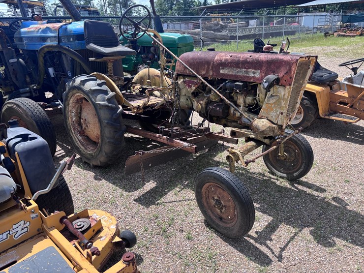 international-cub-image-2