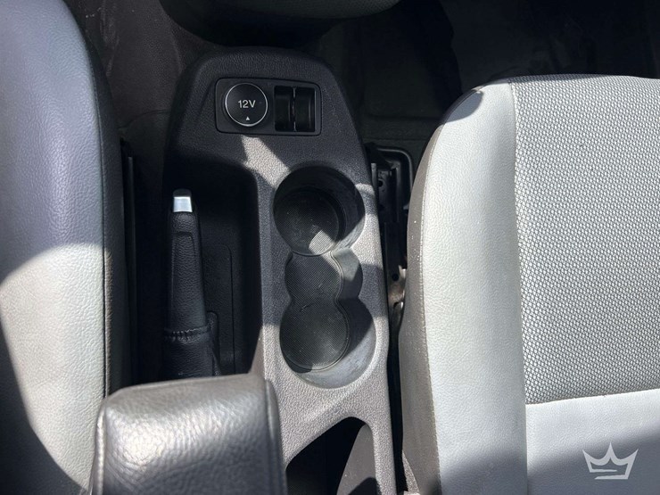 2015-ford-transit-connect-image-17