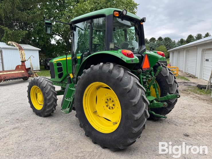 john-deere-7230-image-7