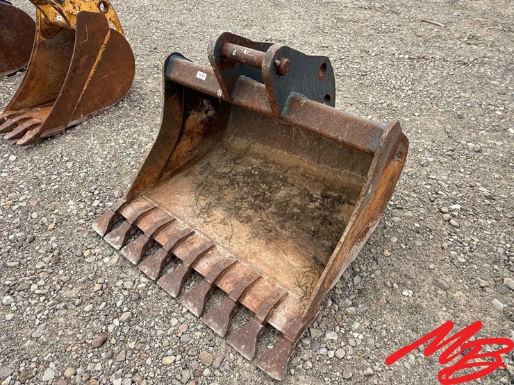 john-deere-410-image-1