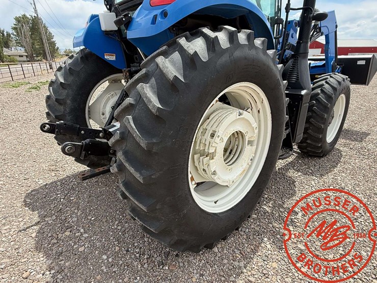 2017-new-holland-ts6.140-image-5