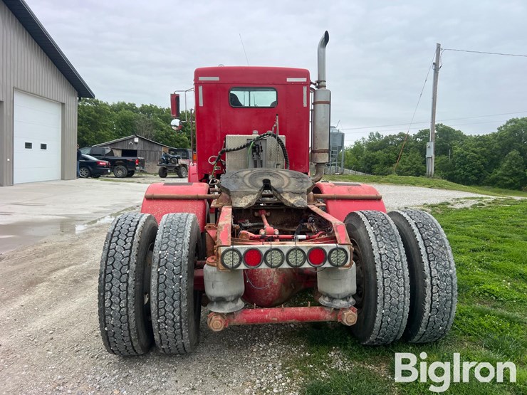2000-kenworth-t800-image-6