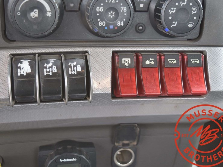 2016-kenworth-t880-image-62