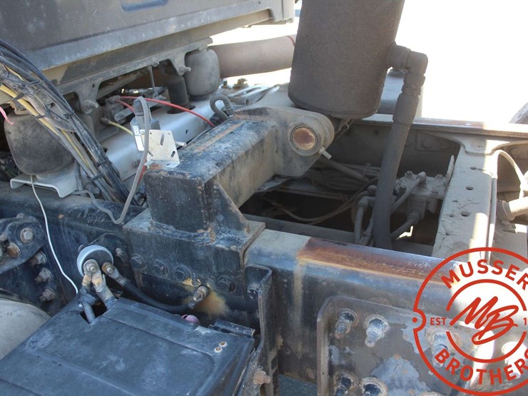 2006-sterling-l9500-image-37