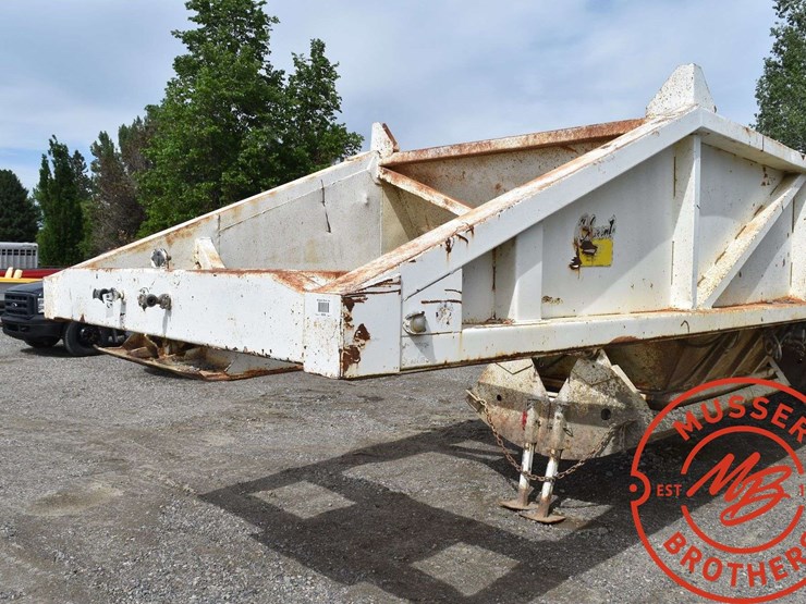 1980-clement-dump-trailer-image-7