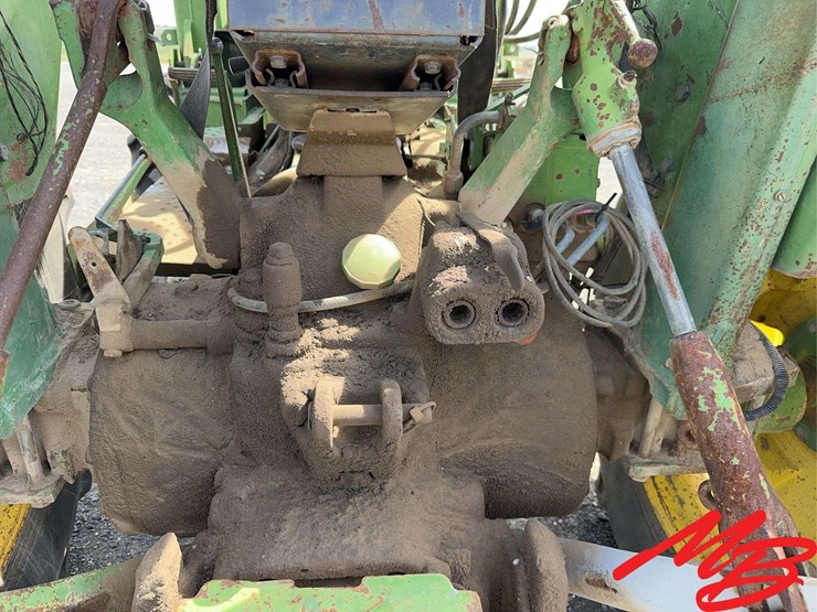 1984-john-deere-2750-image-18