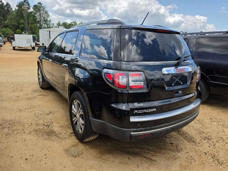 2018-gmc-acadia-slt-image-2