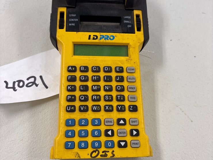 #4021-•-i.d.pro-wire-marker-printer-and-extech-insturments-light-meter-image-1