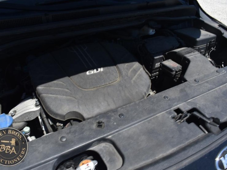 2015-kia-sedona-lx-image-27