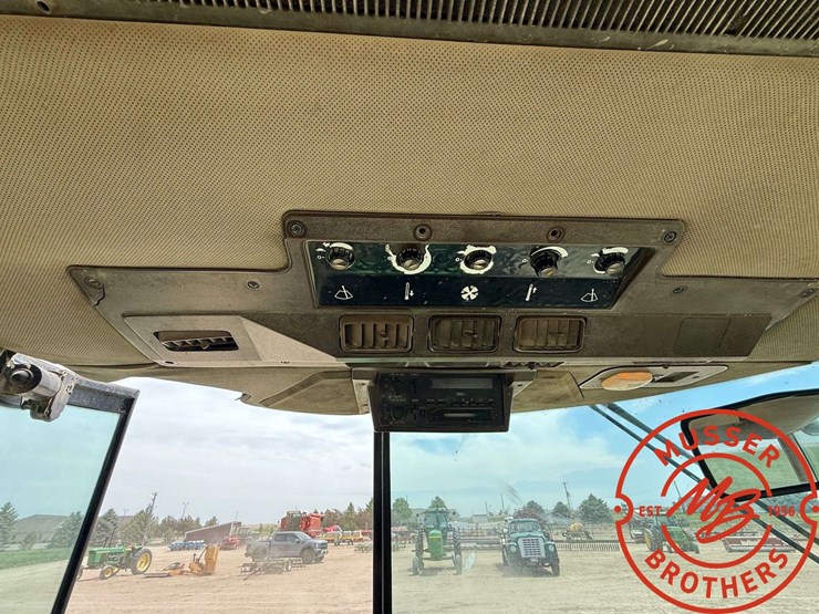 1992-john-deere-4960-image-23