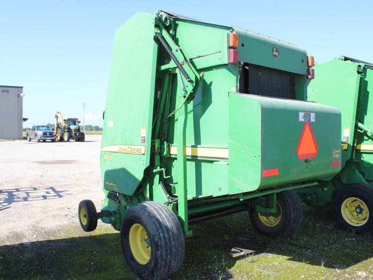 john-deere-468-image-2