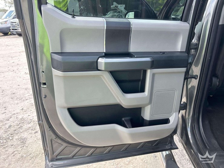 2018-ford-f150-image-21