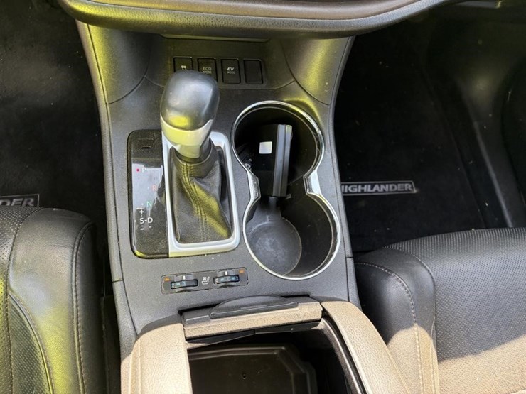 2017-toyota-highlander-image-23