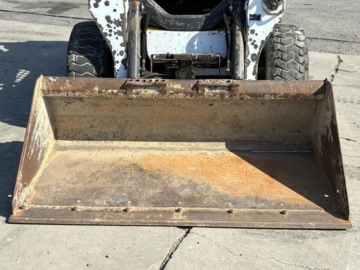 2023-bobcat-s590-image-7