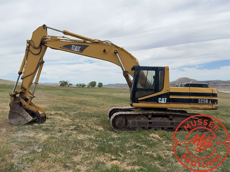 caterpillar-325b-image-2