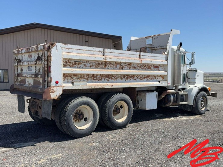 1996-peterbilt-379-image-5