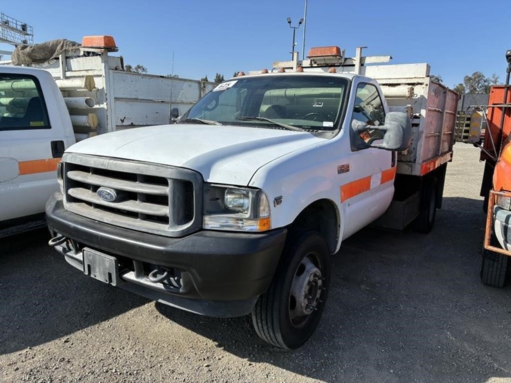 2002-ford-f450-image-1