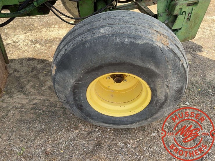 john-deere-5820-image-20