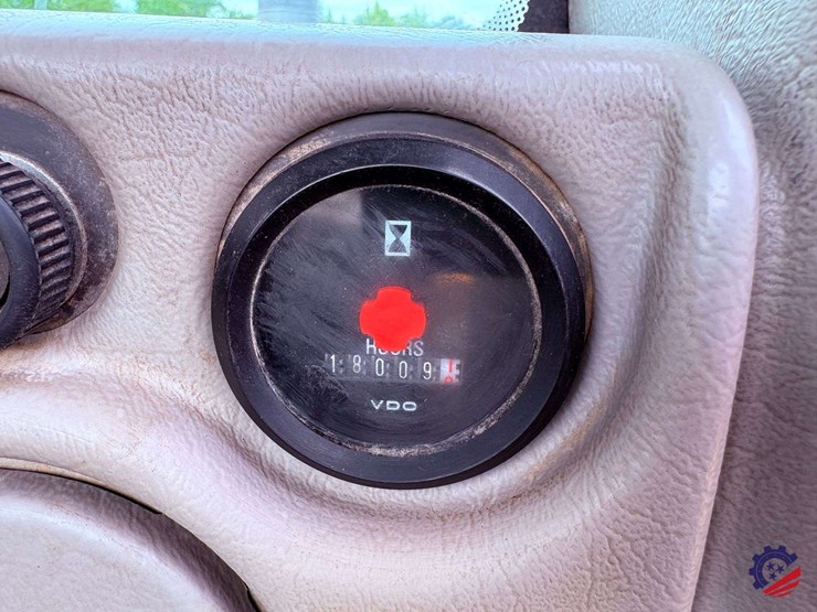 2014-volvo-l90g-image-97