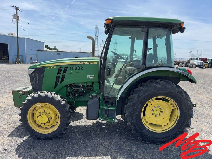 2012-john-deere-5100m-image-2