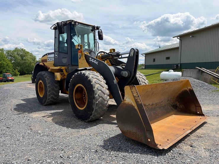 2013-deere-544k-image-7