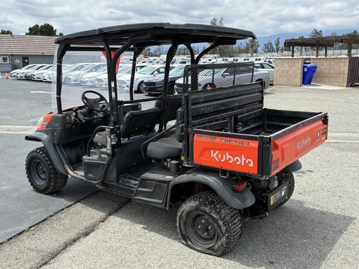 2021-kubota-rtvx1140-image-4