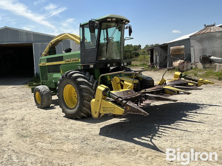 1998-john-deere-6850-image-3