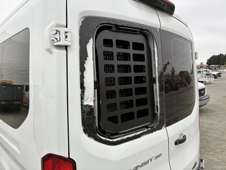 2020-ford-transit-image-6