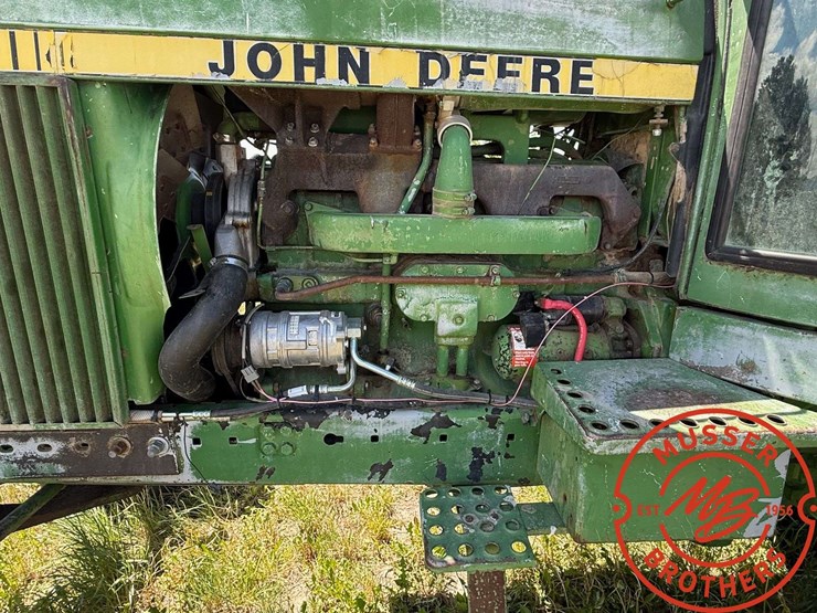 john-deere-4440-image-8