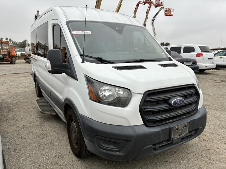 2020-ford-transit-image-2