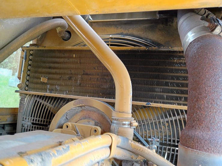 caterpillar-963b-image-23