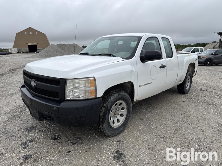 2008-chevrolet-1500-image-1
